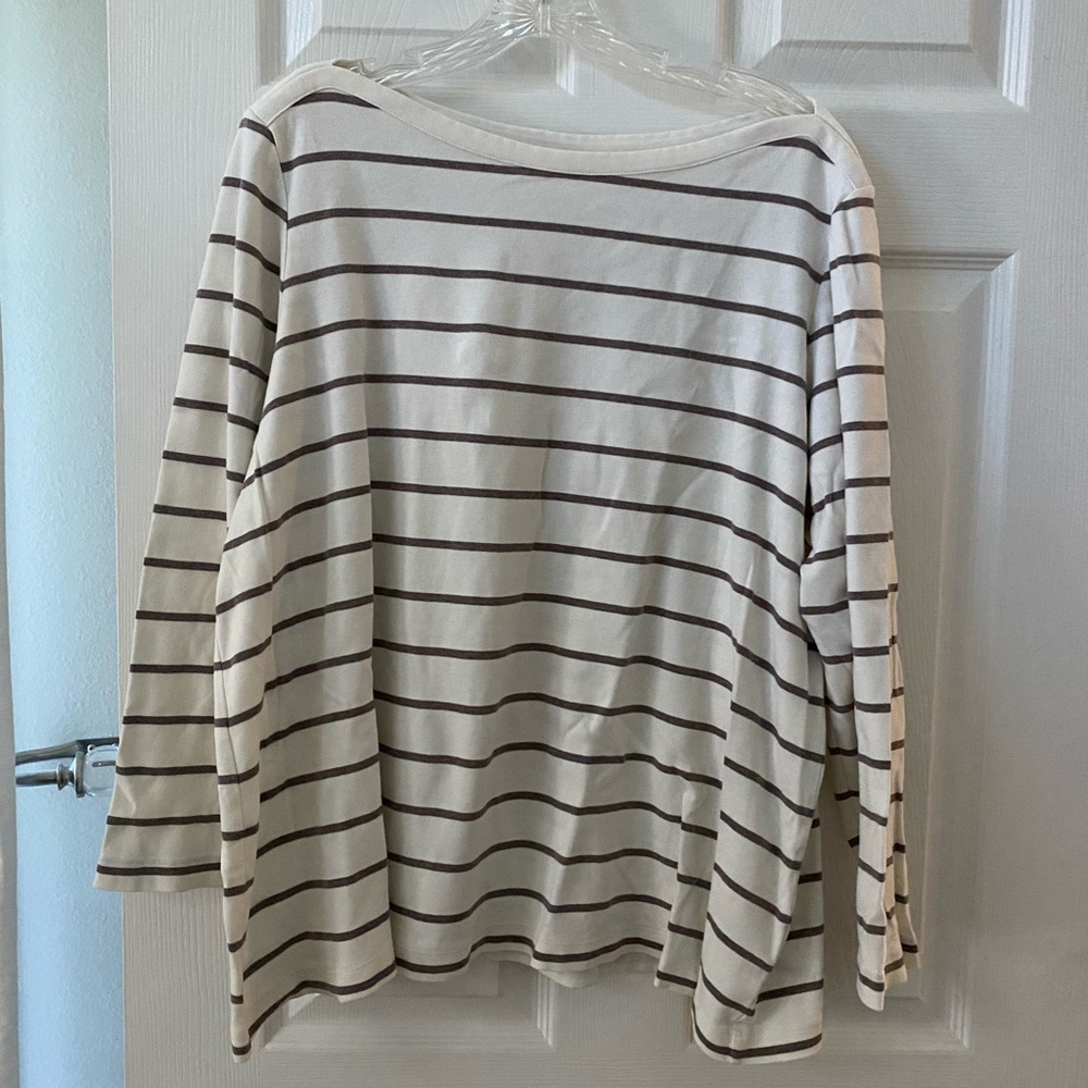 Lands End boatneck cream long sleeve tee with tan stripes. Size 2X.